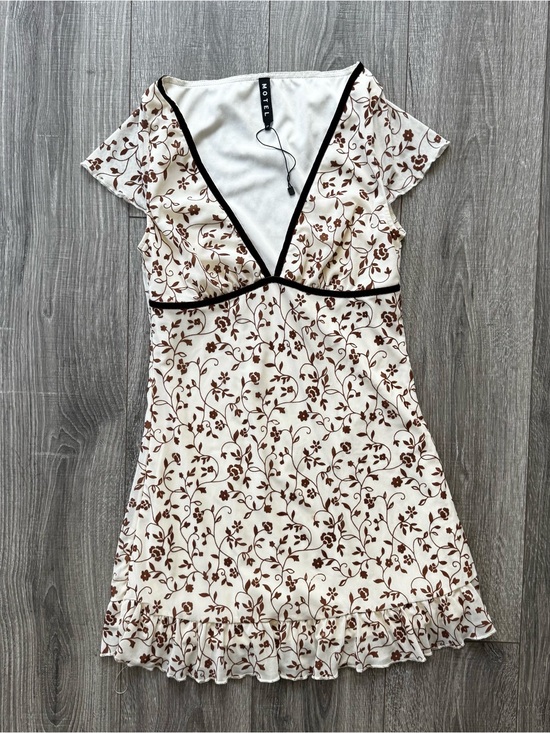 Motel Rocks Dresses & Skirts - Motel Rocks Flower Mini Dress